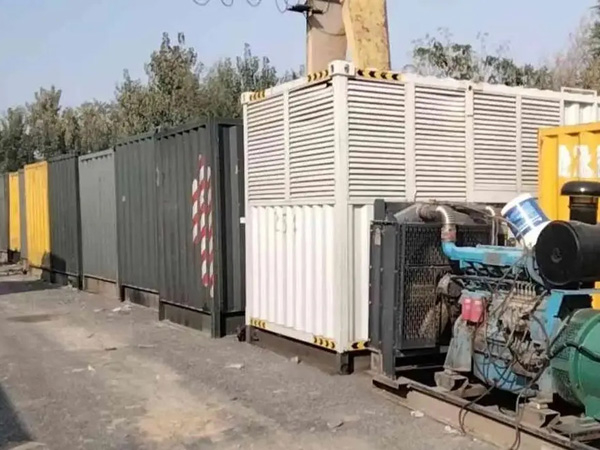 行唐200KW柴油发电机机组每小时油耗是多少?