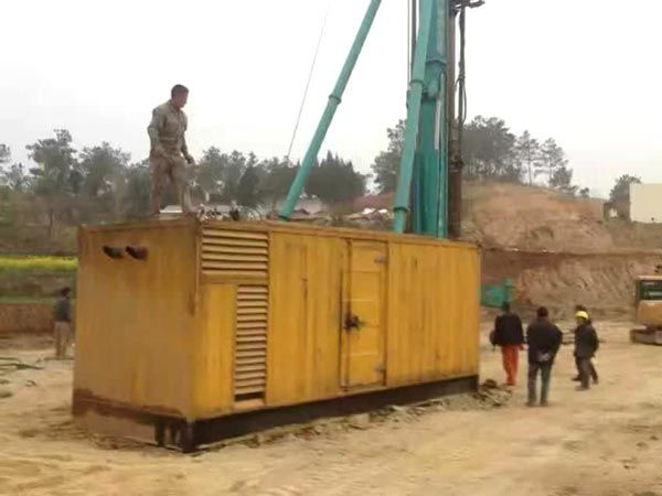 行唐如何判断水冷式机油散热器密封件是否需要更换？